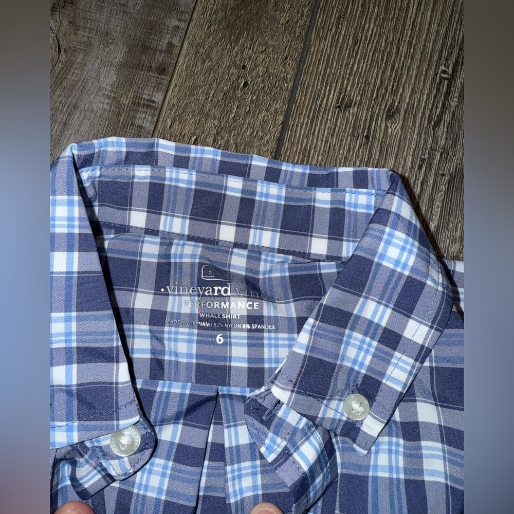 Boys Vineyard Vines Size 6 NWOT - Picture 3 of 4